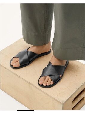 EVERLANE Day Crossover Sandal Black Leather 6 Minimal Eurosummer Beach Travel